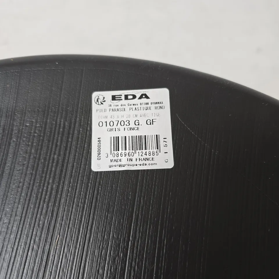 EDA ROUND PLASTIC PARASOL BASE – 43 CM DIAMETER, MADE IN FRANCE