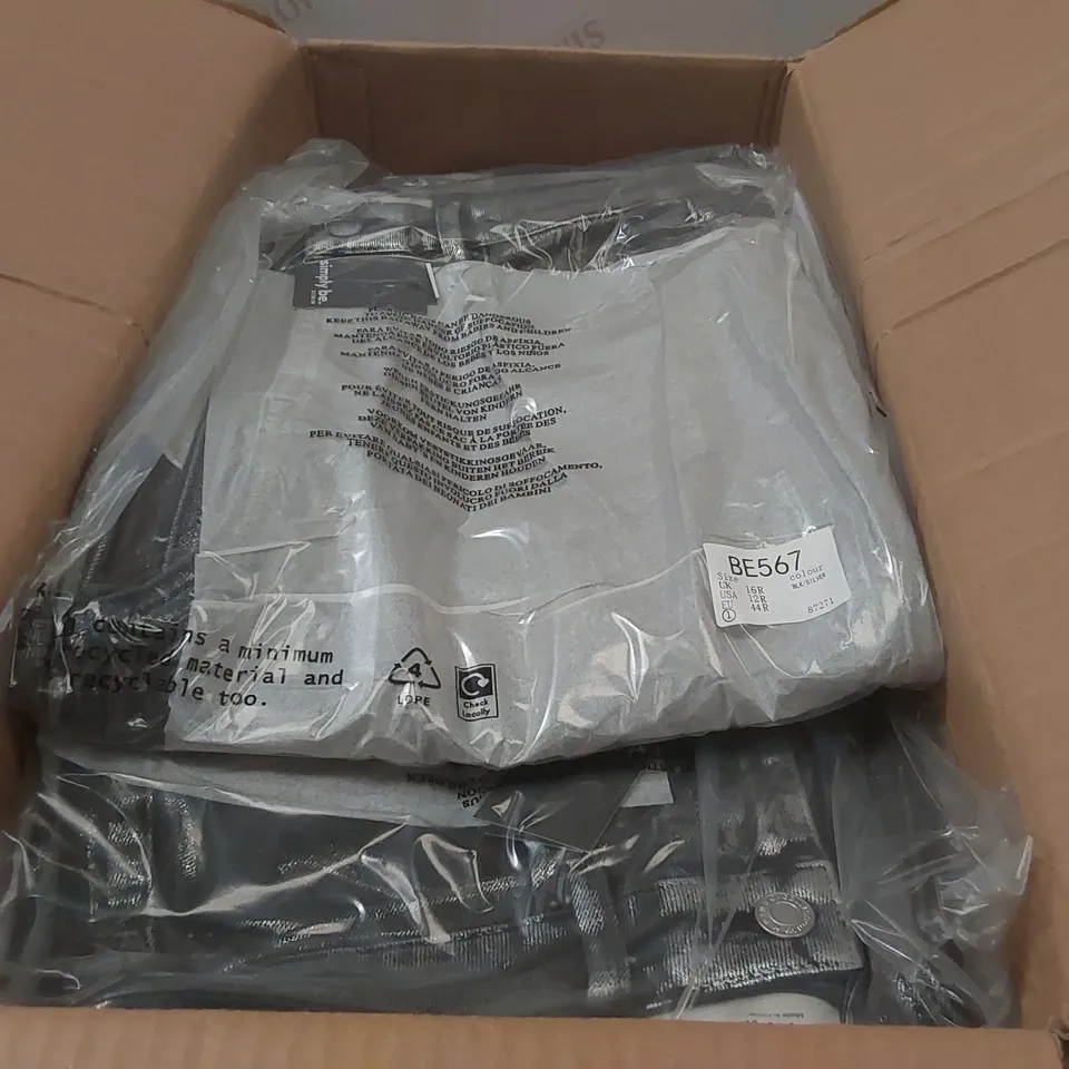 BOX CONTAINING APPROXIMATELY 14x BRAND NEW SIMPLY BE METALLIC WIDE LEG JEANS - SIZE 16R