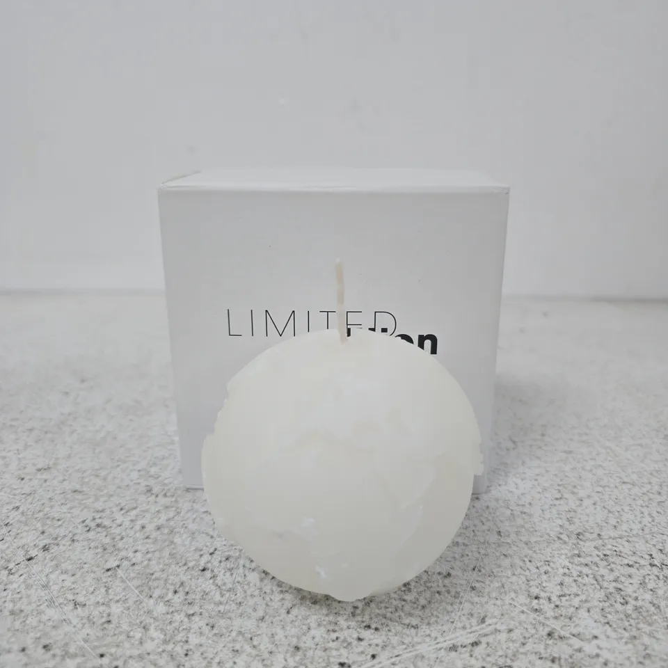 BOXED LIMITED EDITION EXPERIENCE GLOBE CANDLE