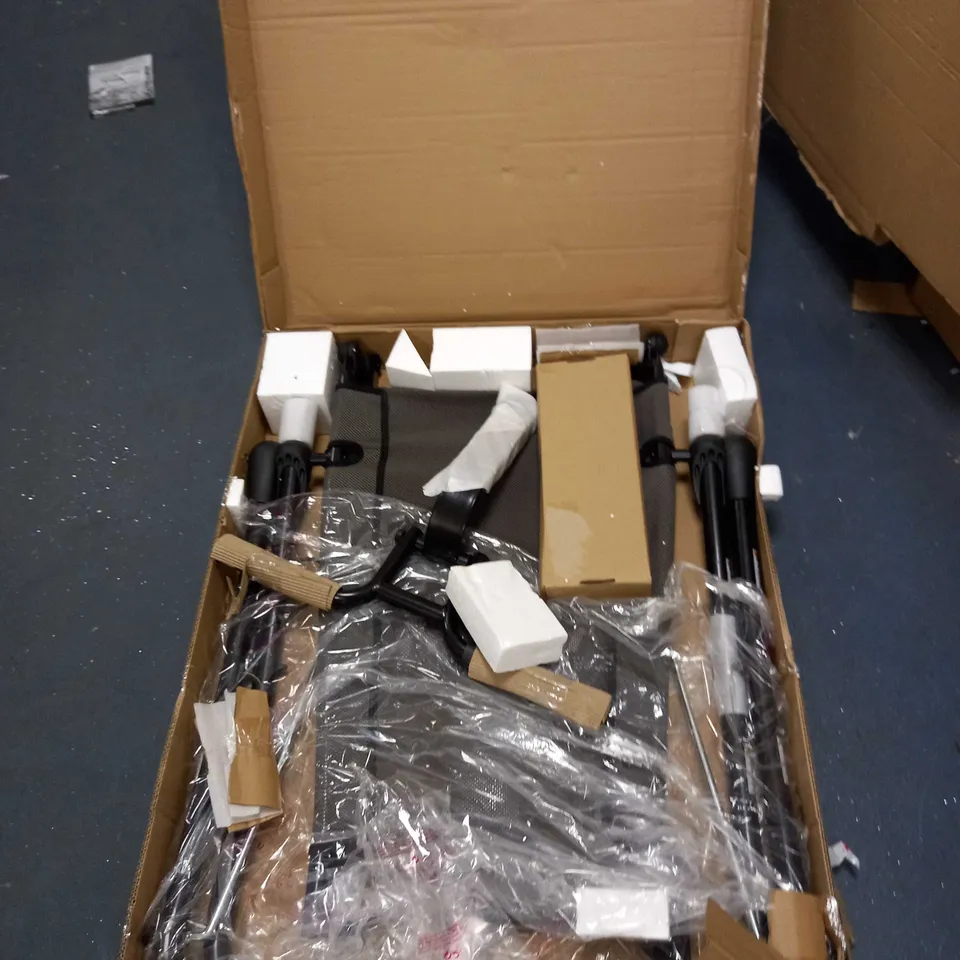 FITQUEST CORE LOUNGER FOLDABLE WORKOUT CHAIR - COLLECTION ONLY