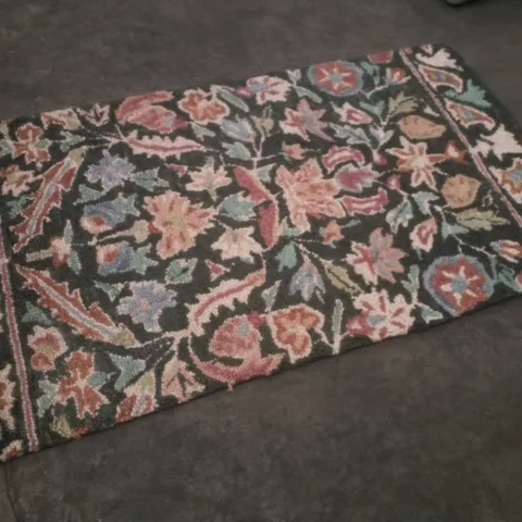 QUALITY DESIGNER AREA RUG APPROXIMATELY 80×150CM