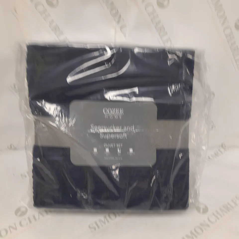 COZEE HOME SEERSUCKER AND SUPERSOFT DUVET SET - KING SIZE 