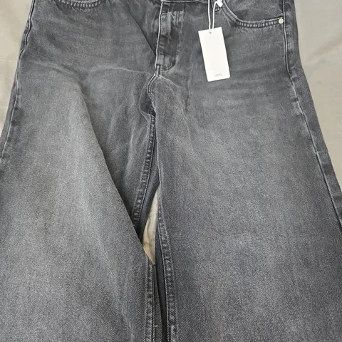 MNG MID WAIST REGULAR FIT STRAIGHT JEANS IN BLACK SIZE UK 16