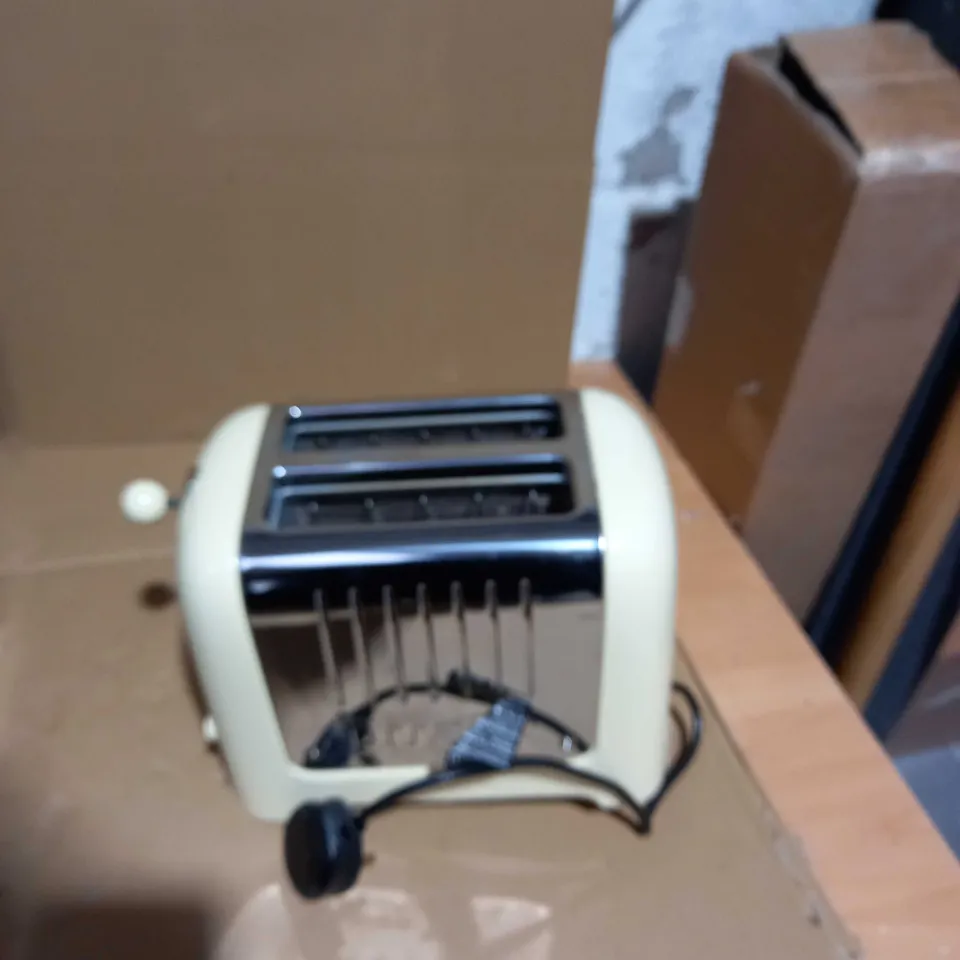 DUALIT DLT2PA 2 SLICE LITE TOASTER - CREAM & CHROME