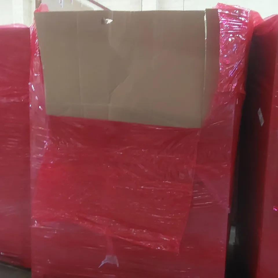 PALLET CONTAINING A LARGE QUANTITY OF ASSORTED ITEMS INCLUDING: FLASHFORGE 3D PRINTER, FONTEVIVA MINERAL WATER, CAT TREE, 5FT ARTIFICIAL OLIVE TREE, FOOD COMPOSTER ECT