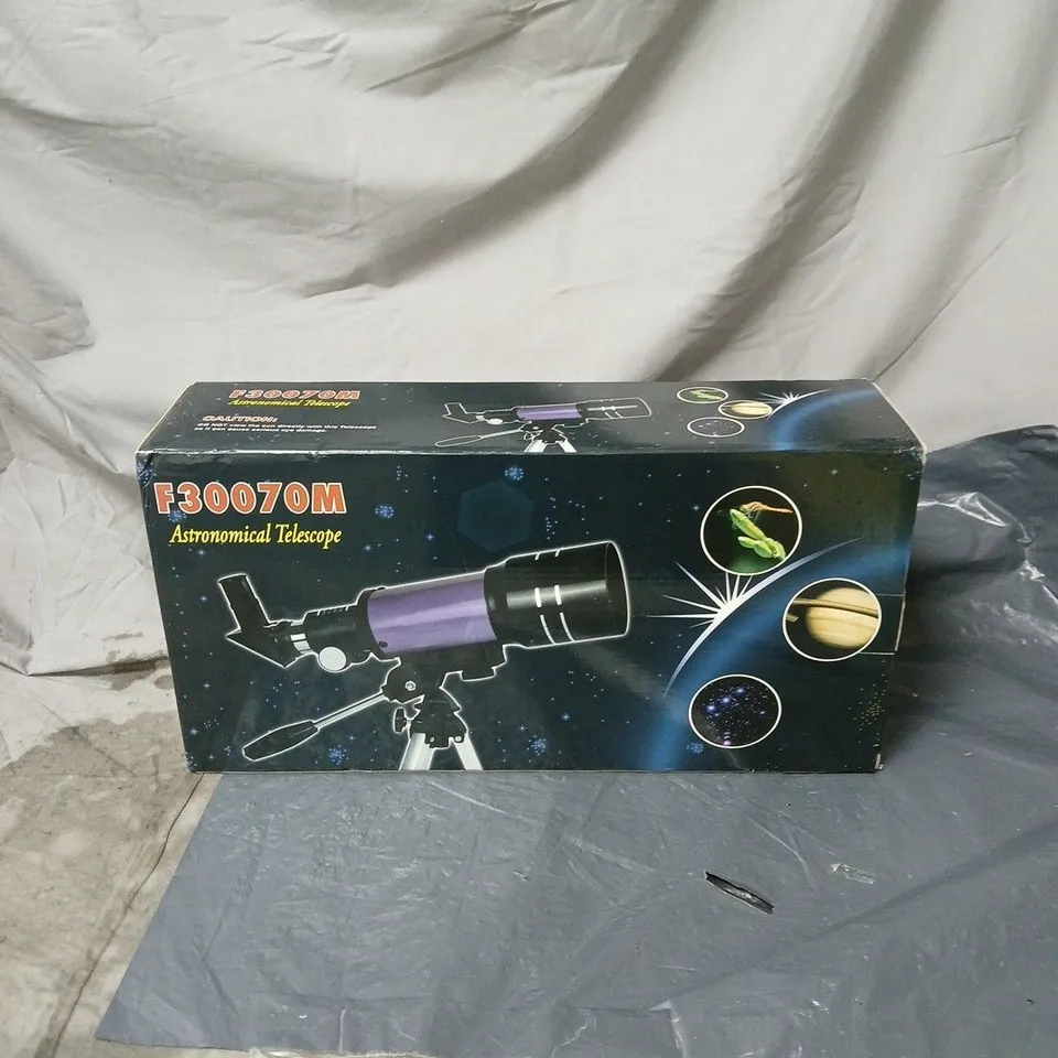 F30070M ASTRONOMICAL TELESCOPE WITH ACCESSORIES AND MANUAL BOXED