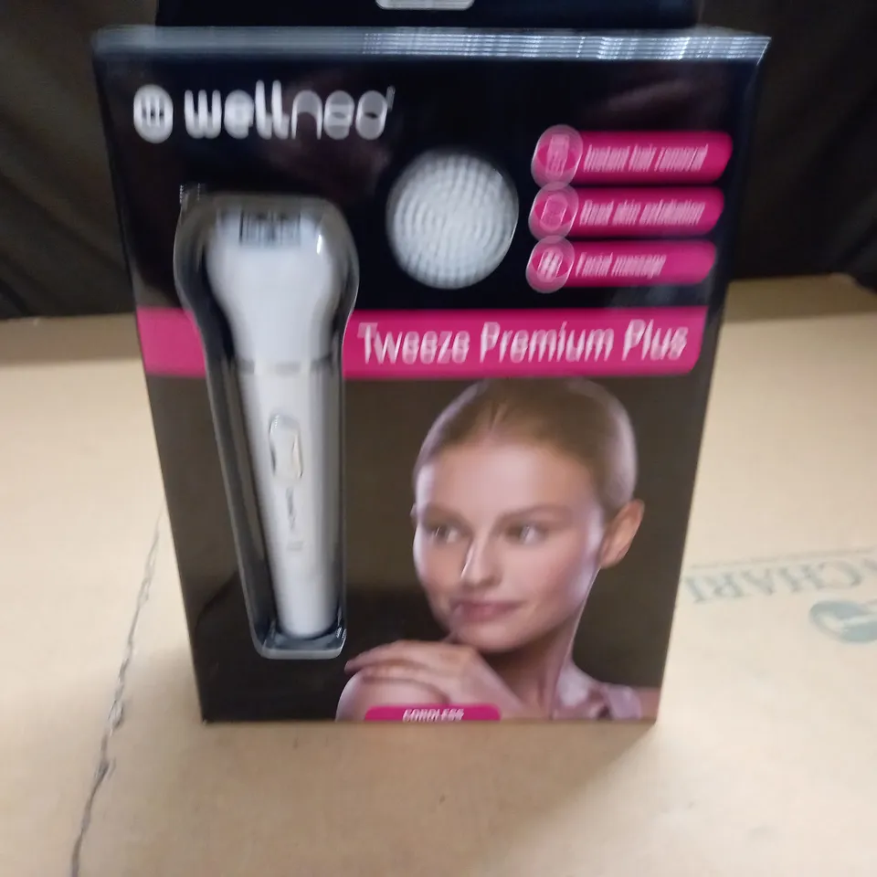BOXED AS NEW WELL NEO TWEEZE PREMIUM PLUS 