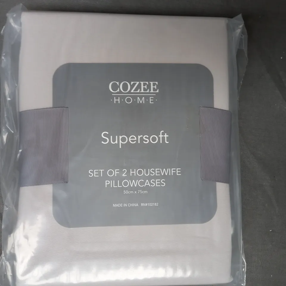 BOXED COZEE HOME SUPERSOFT SET OF 2 HOUSEWIFE PILLOWCASES