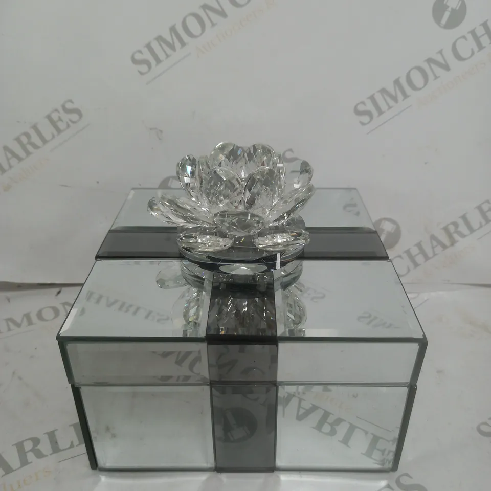 JM BY JULIEN MACDONALD LOTUS FLOWER PRESENT TRINKET BOX 