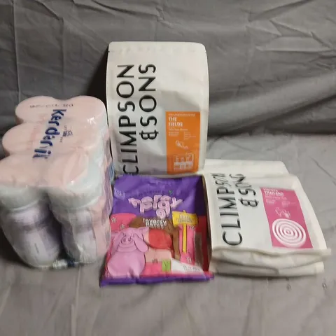 APPROXIMATELY 10 ASSORTED FOOD ITEMS TO INCLUDE - PERCY PIGS, COFFEE BEANS AND KENDAMIL - COLLECTION ONLY