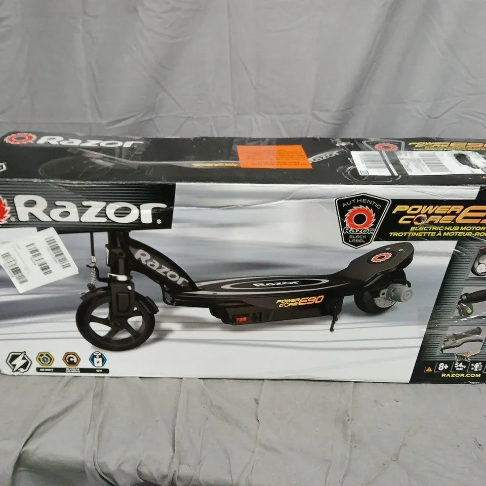 BOXED RAZOR POWERCORE E90 ELECTRIC SCOOTER IN BLACK - COLLECTION ONLY