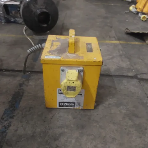 DEFENDER 110V POWER TOOL TRANSFORMER