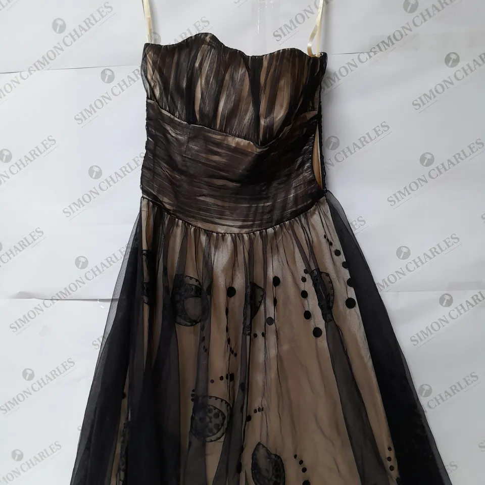 DEFINITIONS GOLD AND BLACK EMBROIDERED STRAPLESS MIDI DRESS 