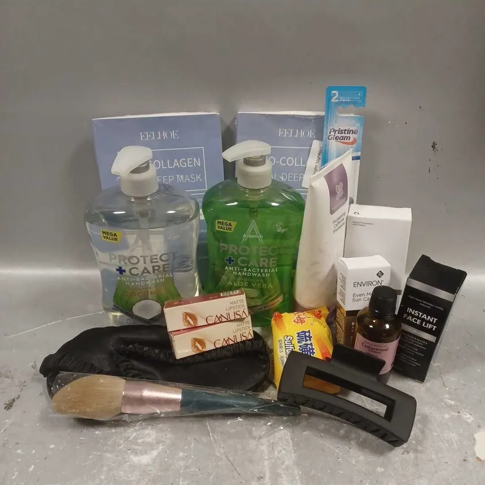 APPROXIMATELY 20 ASSORTED COSMETICS PRODUCTS TO INCLUDE - HEALTHSPAN THICKENING AFFEINE SHAMPOO - EELHOE BIO-COLLAGEN REAL DEEP MASK - THE ORDINARY AZELAIC ACID - ETC