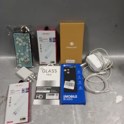 APPROXIMATELY 20 ASSORTED SMARTPHONE ACCESSORIES TO INCLUDE PROTECTIVE CASES, CHARGING CABLES, USB PLUGS ETC