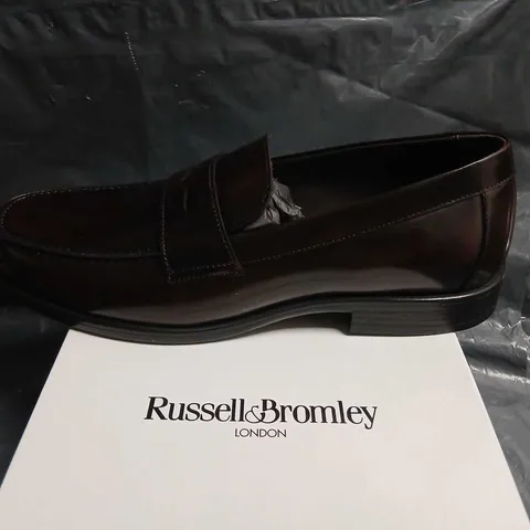 RUSSELL & BROMLEY ROOK BURGUNDY LEATHER LOAFERS – UK 8 (EU 42)
