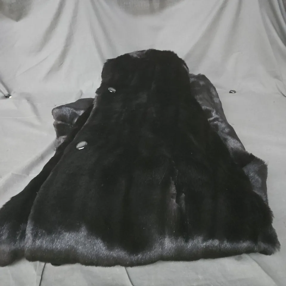 KOHLER AND KRENZER FAUX FUR BLACK OVER COAT SIZE EU 44