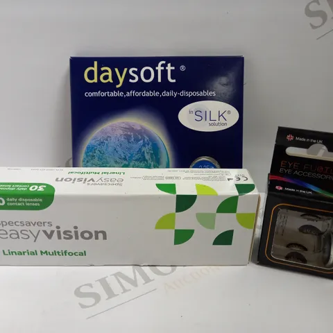 BOX OF APPROX 15 ASSORTED ITEMS INCLUDING DAYSOFT DISPOSABLE CONTACT LENSES, EYE FUSION LENSES AND EASYVISION LENSES