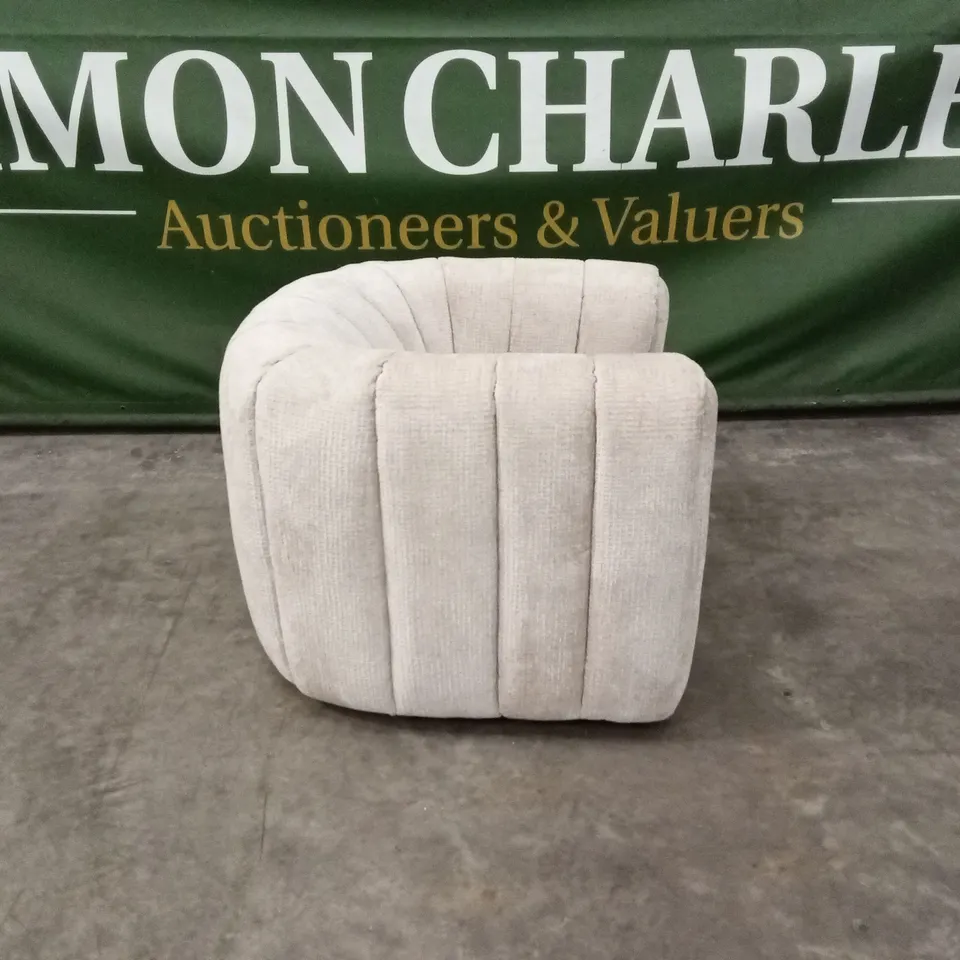 QUALITY DESIGNER FABRIC 360° SWIVEL ARMCHAIR