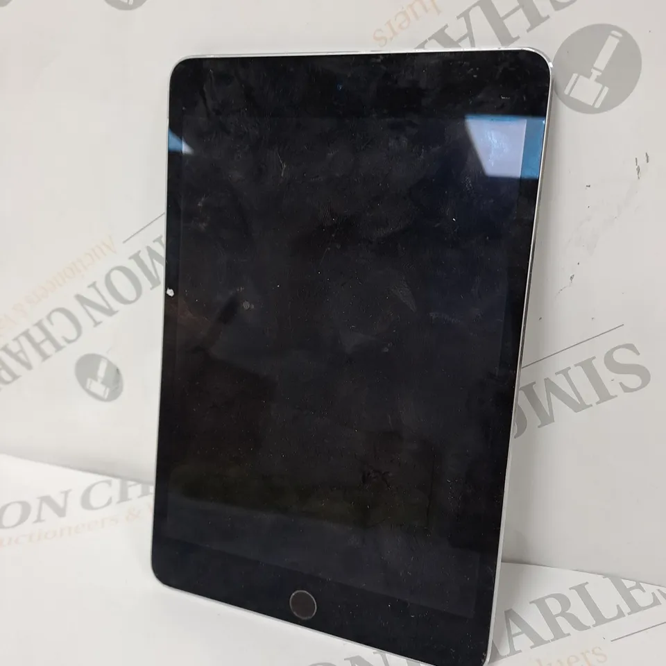 APPLE IPAD MINI 4