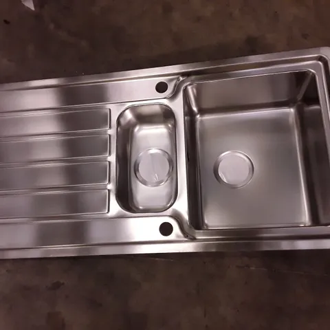 1.5 BOWL STAINLESS STEEL SINK WITH DRAINER