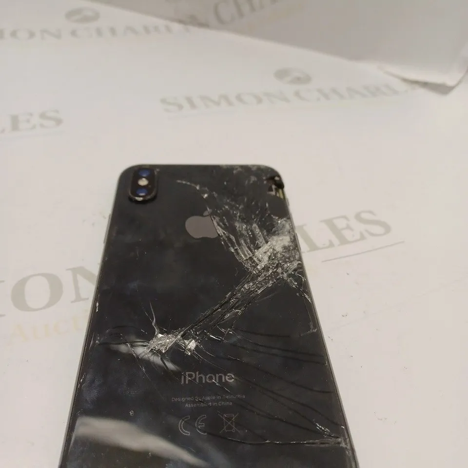 APPLE IPHONE BLACK