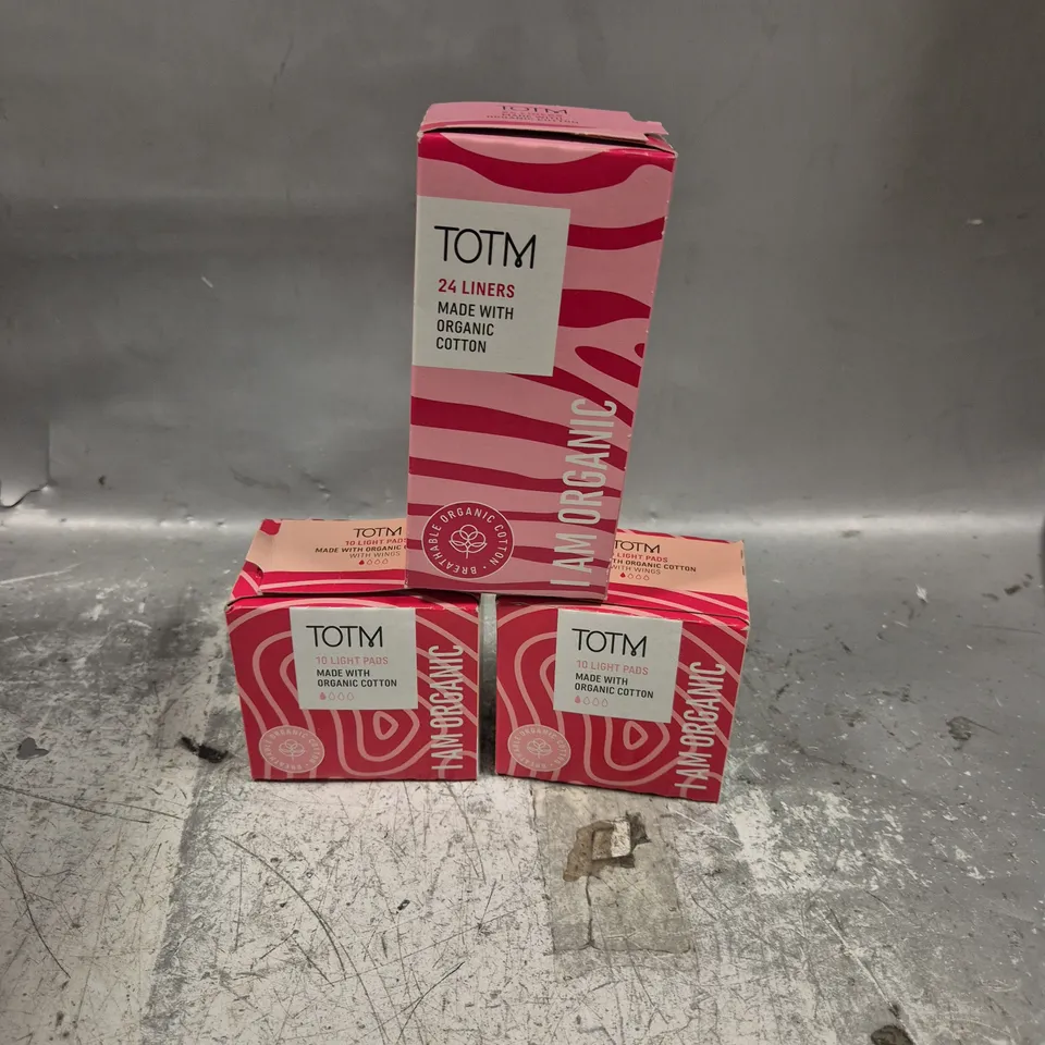 LOT OF 10 PACKS OF TOTM PANTY LINERS AND PADS