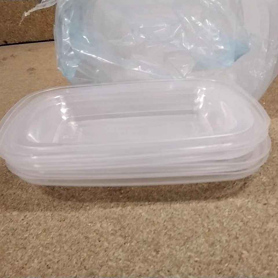 LOT CONTAINING APPROXIMATELY 1500 PLASTIC LIDS