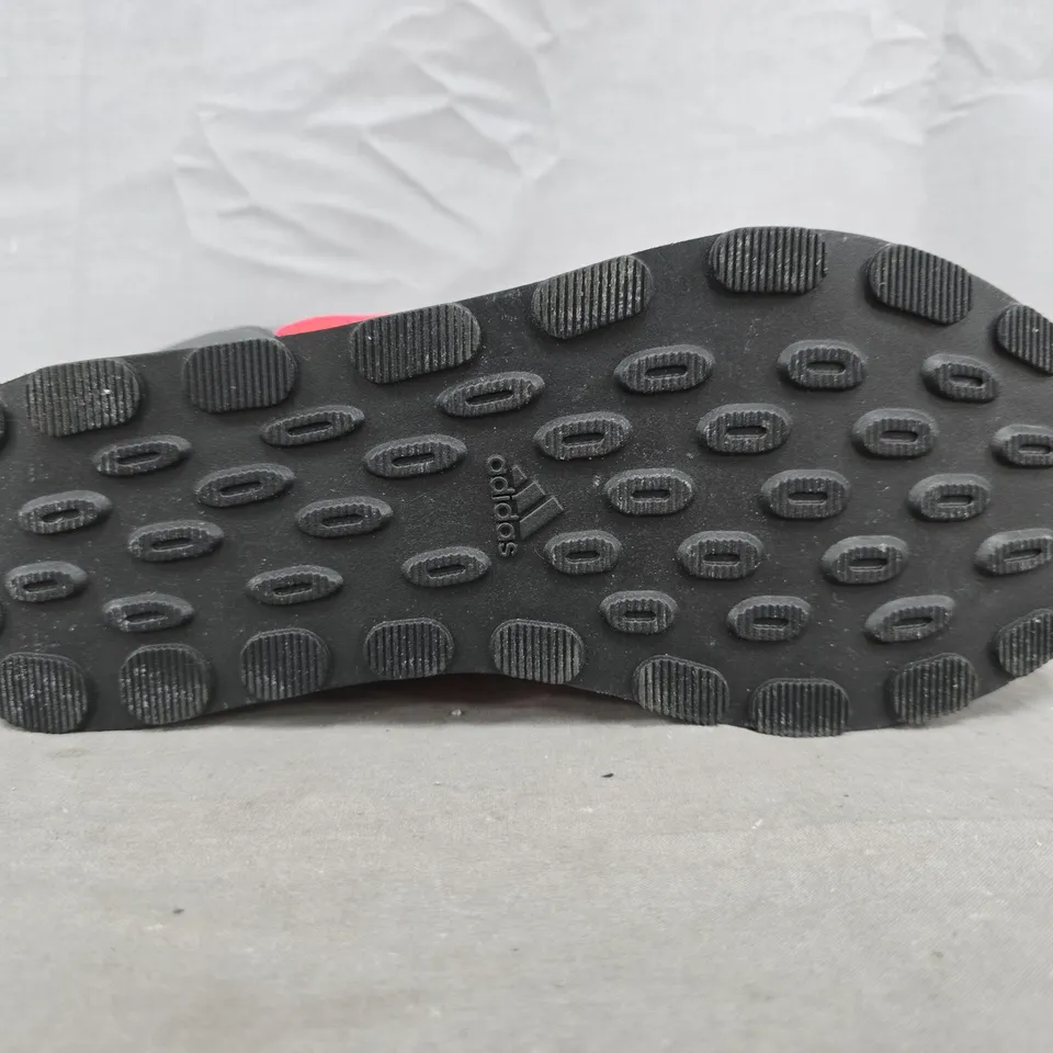 UNBOXED PAIR OF ADIDAS RUN 60S 3.0 TRAINERS IN GREY/RED SIZE UK 6.5