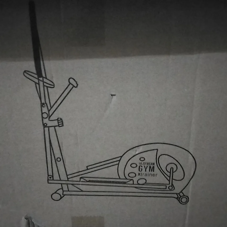 BOXED STREAM GYM XTRAINER WHITE