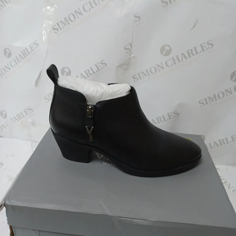 BOXED PAIR VIONIC "CECILY" ANKLE BOOTS IN BLACK, UK SIZE 6