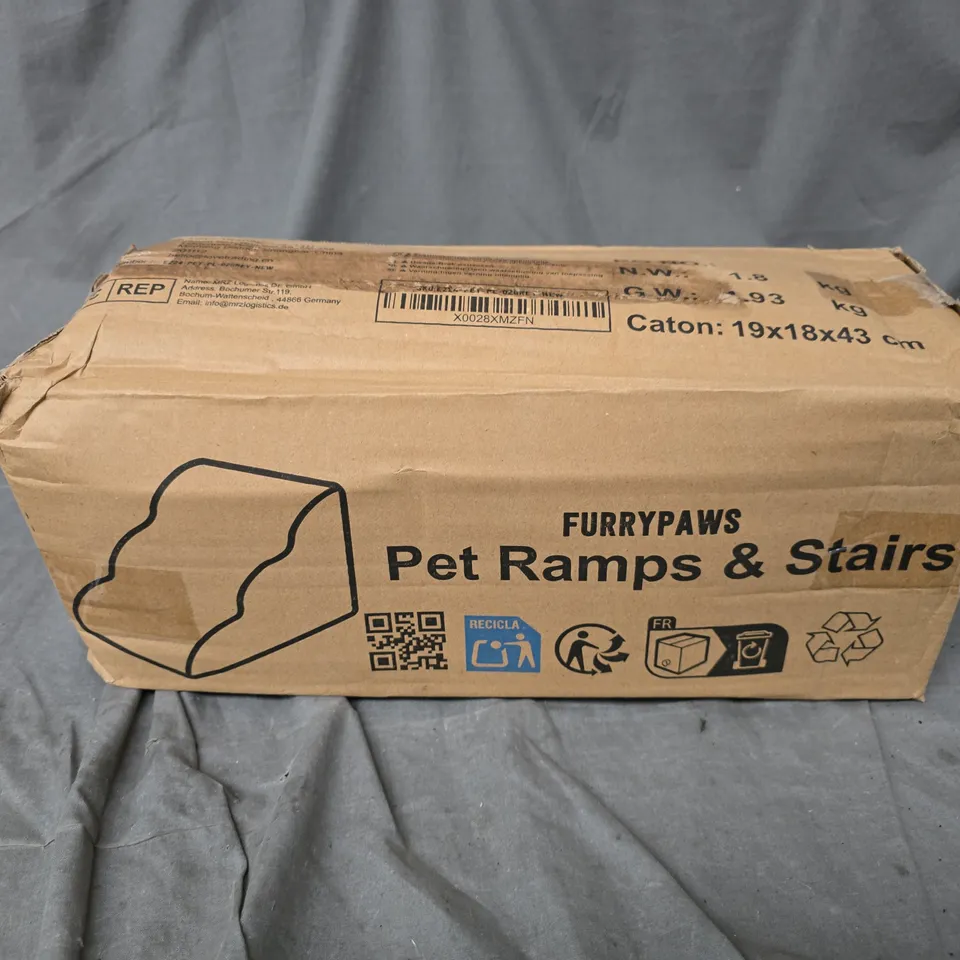 BOXED FURRYPAWS PET LADDER IN GREY