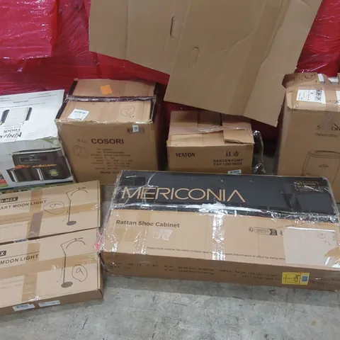 PALLET OF ASSORTED ITEMS TO INCLUDE: AIR FRYERS, RATTAN SHOE CABINET, GARDEN PUMP, DEHUMIDIFIER, SMART MOON LIGHTS ECT