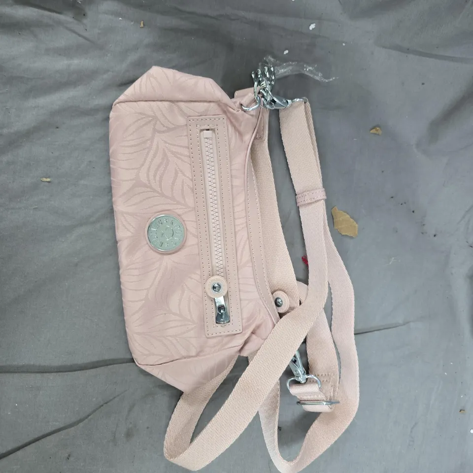 BOX OF APPROXIMATELY 20 ASSORTED ITEMS TO INCLUDE: GROOVZ HEADPHONES AND KIPLING CROSS BODY BAG