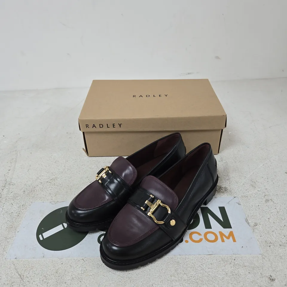 RADLEY LINDEN ROW COLOURBLOCK LADIES LOAFERS - DARK CHERRY, UK 6