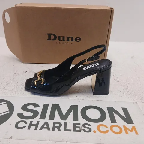 DUNE LONDON BLACK PATENT LEATHER HEELS WITH GOLD BUCKLE – WOMEN'S (BOXED)