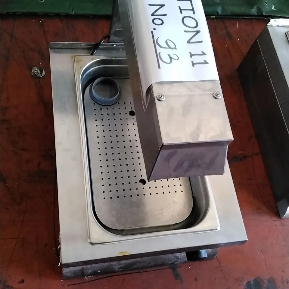 LINCAT CS4/G COMMERCIAL CHIP SCUTTLE