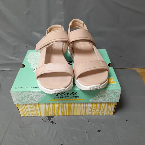 CALI FROM SKECHERS UNO SUMMER SANDALS - BLUSH - SIZE 6