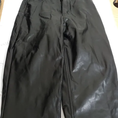 ABERCROMBIE & FITCH THE 90S STRAIGHT ULTRA HIGH RISE SIZE 6
