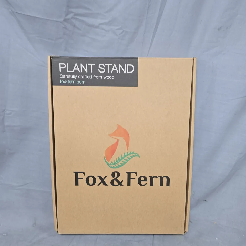 FOX & FERN PLANT STAND – WOODEN