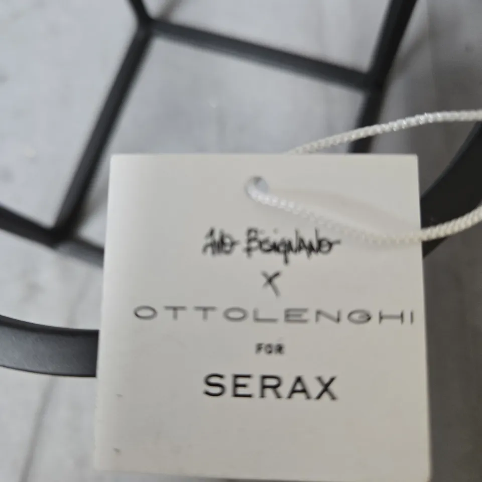 OTTOLENGHI FOR SERAX STAND - BLACK