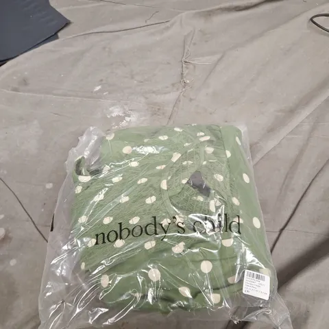 NOBODY'S CHILD SLEEVELESS CHARLIE MIDAXI DRESS – GREEN WITH WHITE POLKA DOTS, UK 14