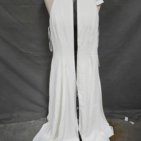 ODDMUSE THE ULTIMATE MUSE LAYERED COLLAR MAXI DRESS IN WHITE SIZE XL
