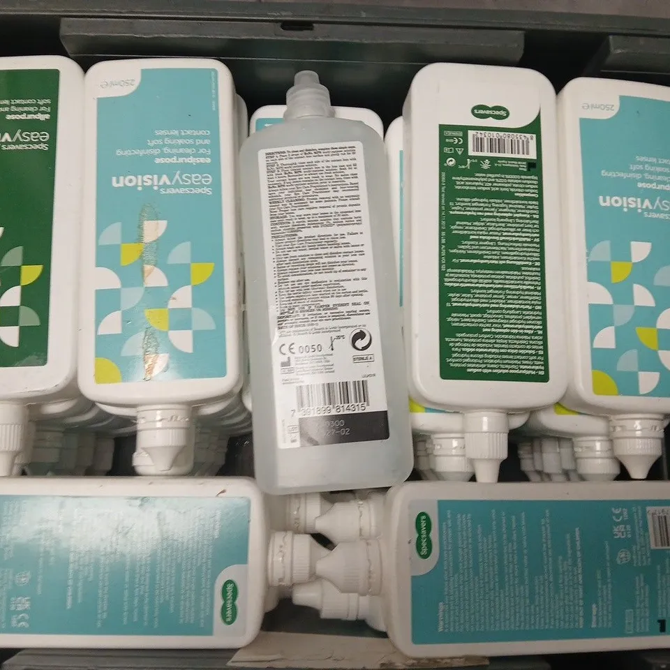 APPROXIMATELY 20 ASSORTED EYE SOLUTIONS TO INCLUDE SPECSAVERS EASYVISION, EVERCLEAR REFRESH, RENU MULTI-PURPOSE EYE SOLUTION, ETC - COLLECTION ONLY
