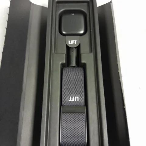 BOXED WHOOPS 4.0 FITNESS TRACKER WATCH 