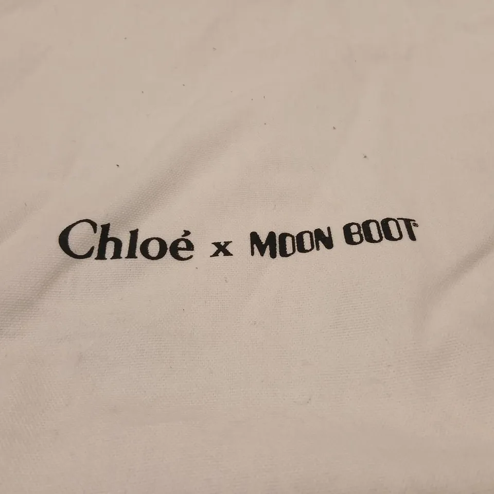 CHLOÉ X MOON BOOT BOOTS – BROWN KNIT WITH LEATHER DETAILS SIZE 4