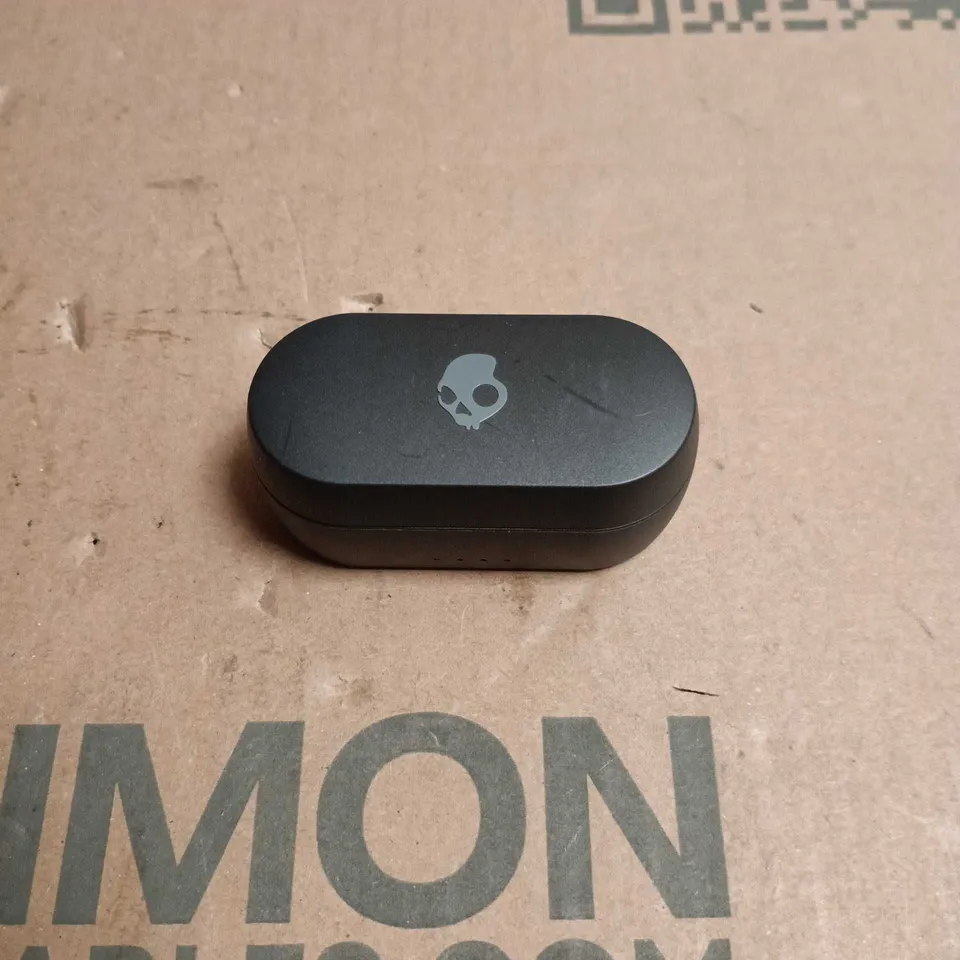 SKULLCANDY SESH ANC TRUE WIRELESS IN-EAR EARBUDS WITH CASE – BOXED 