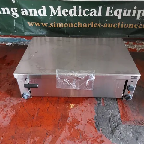 LINCAT PO69X STAINLESS STEEL PIZZA OVEN