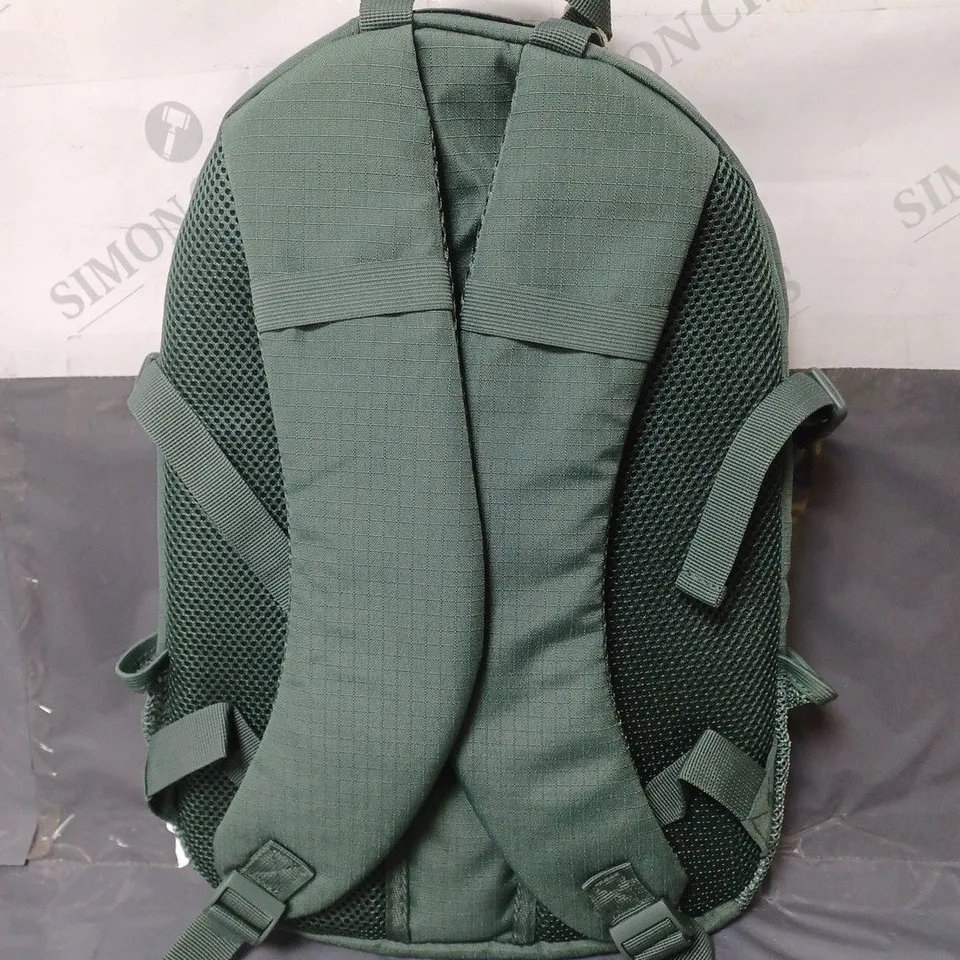 MOUNTAIN WAREHOUSE SMALL BACKPACK PALE GREEN