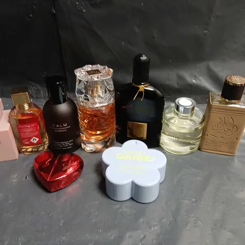APPROXIMATELY 15 ASSORTED UNBOXED FRAGRANCES TO INCLUDE; JEFF BANKS, LOWKEY, TOM FORD AND FRENCH AVENUE